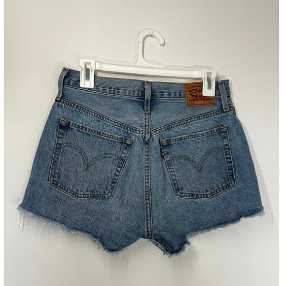 Levis 501 Cutoff Shorts - Picture 2 of 4